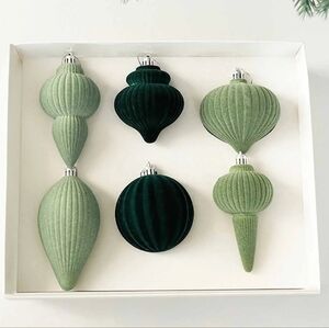 Wondershop Ornament Set - Green